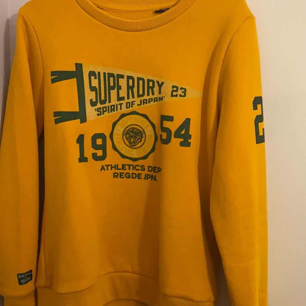 Super dry sweater